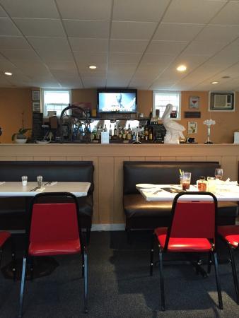 Rocco's 47 East