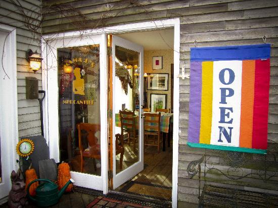 Mama D's Mercantile