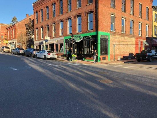 Byrnes Irish Pub