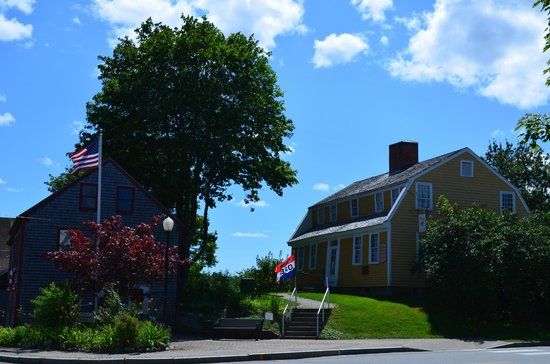 Burnham Tavern
