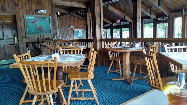 Barnacle Billy's